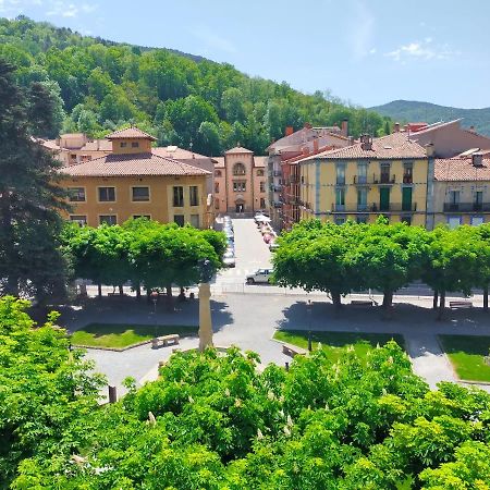 Can Planas Soleado, Amplio Con Vistas Y Parking Sant Joan de les Abadesses Exterior foto